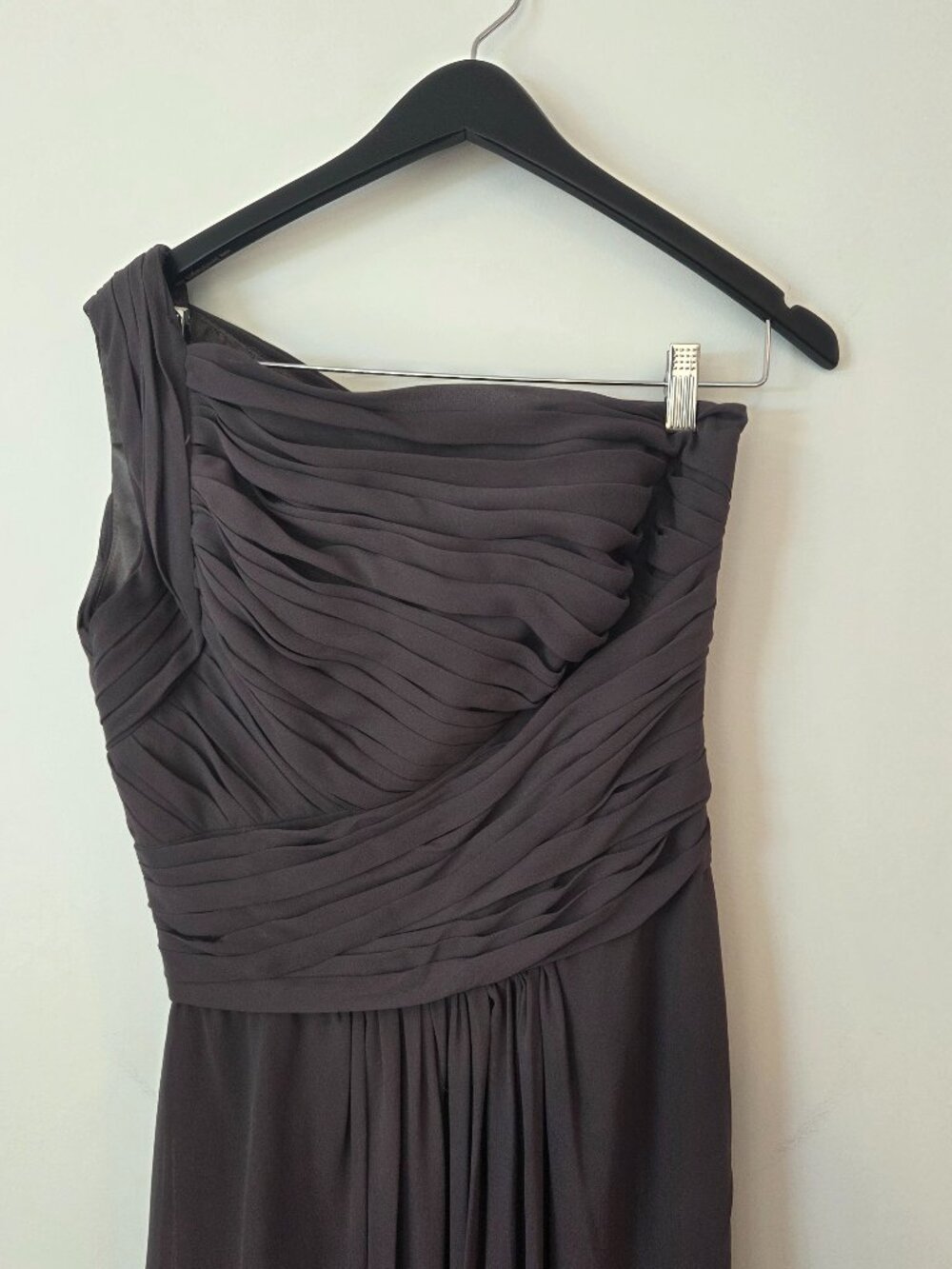 Monique Lhuillier One-Shoulder Chiffon Formal Gown – Size 12